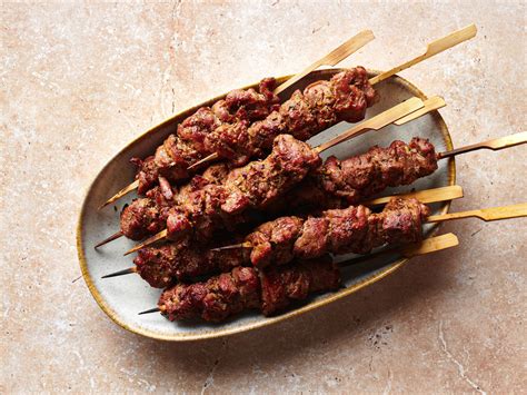  Spicy Cumin Lamb Skewers: Experience Explosively Flavorful and Tenderly Succulent Bites!