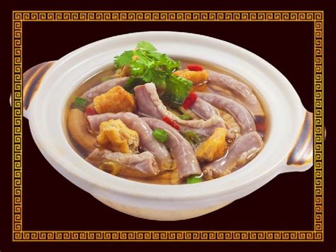  Jieyang Pig Intestine Soup: Are You Brave Enough to Embrace the Unctuous Depth and Spicy Kick of This Regional Delight?